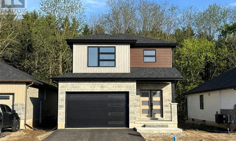 41 Cash Crescent