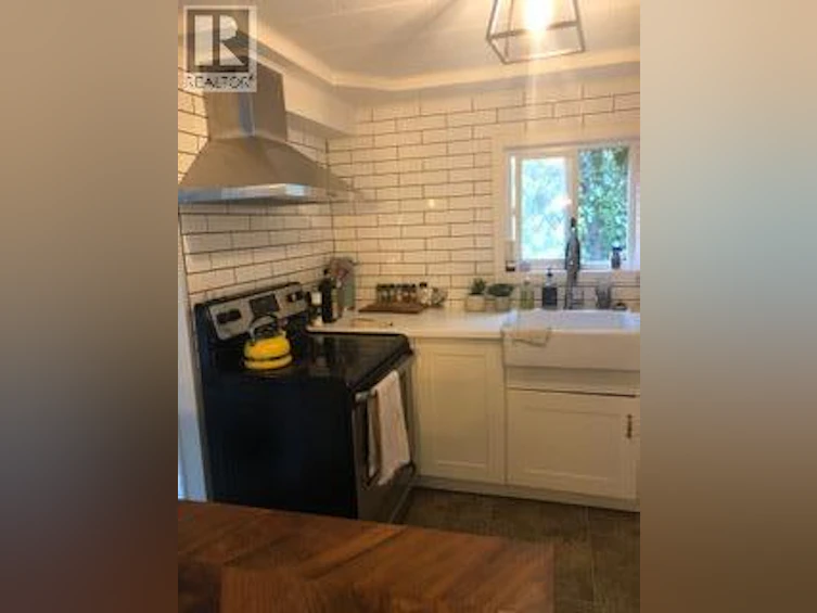 1210 Eighth Street, Lake Country, BC, V4V 2J5 - 9