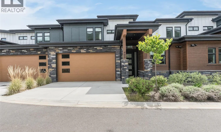 403-910 Lakeside Drive