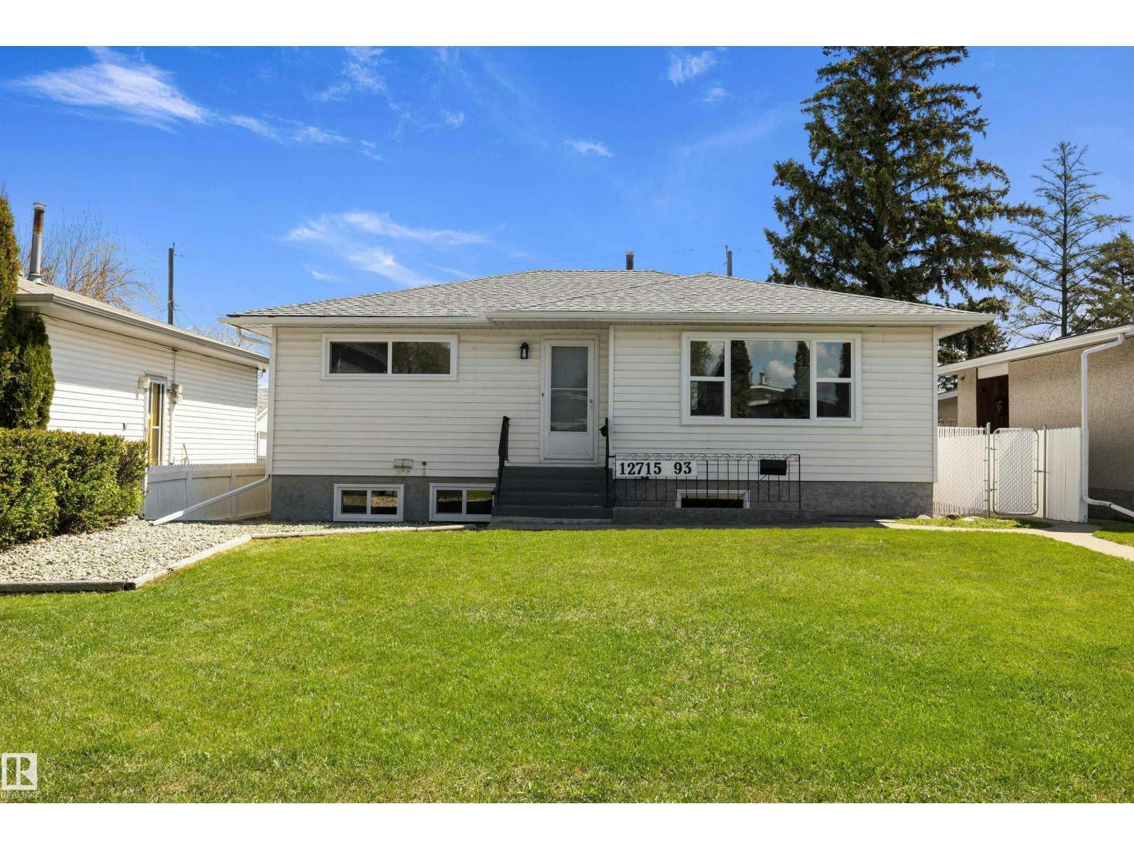 12715 /-12717 93 Street NW, Edmonton, AB, T5E 3S9
