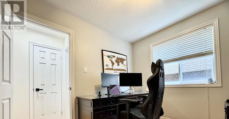25 Nicole Marie Avenue, Barrie, ON, L4M 6Z1 - 12
