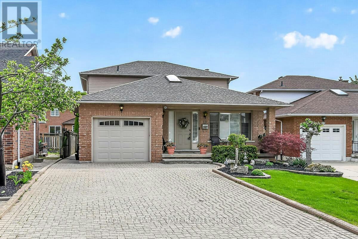15 Gabriele Court, Hamilton, ON, L8G 5C4
