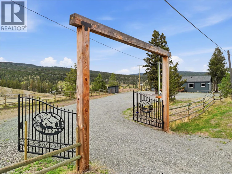 1201 Cariboo Avenue, Clinton, BC, V0K 1K0 - 44