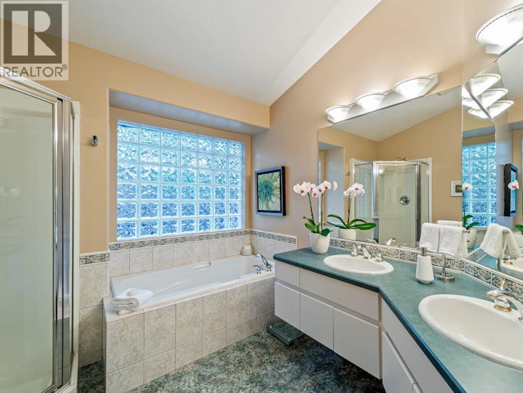 4141 S Gallaghers Boulevard, Kelowna, BC, V1W 4V2 - 19