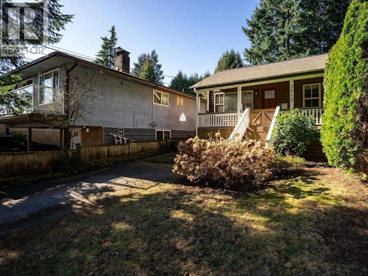 3015 Royal Avenue, North Vancouver, BC, V7K 1Y6 - 3