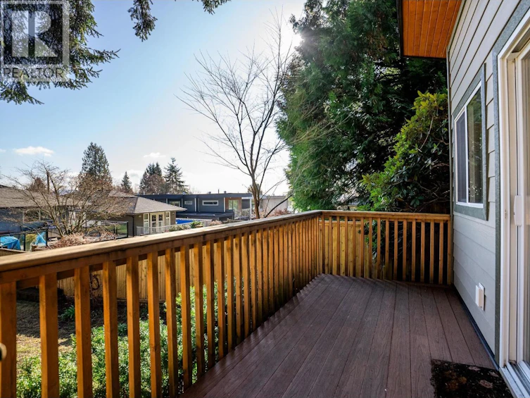 3015 Royal Avenue, North Vancouver, BC, V7K 1Y6 - 28