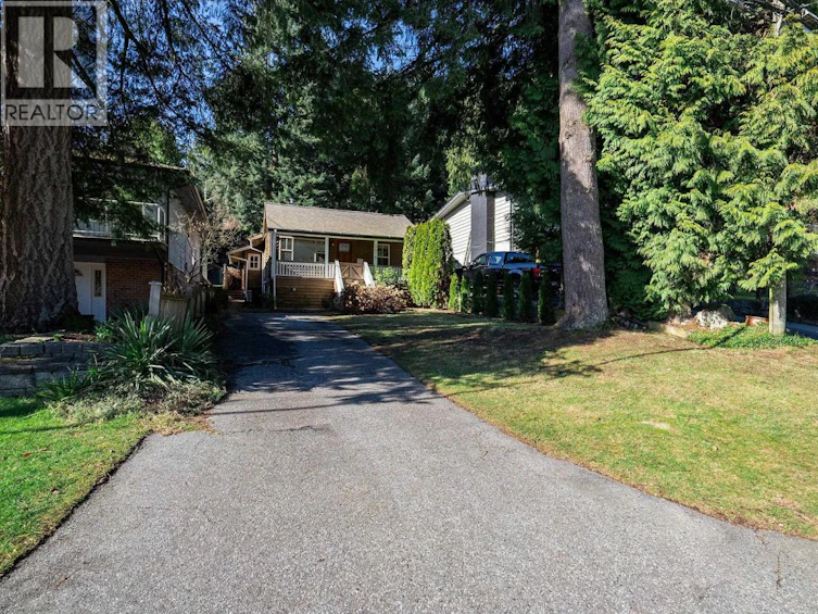 3015 Royal Avenue, North Vancouver, BC, V7K 1Y6 - 38