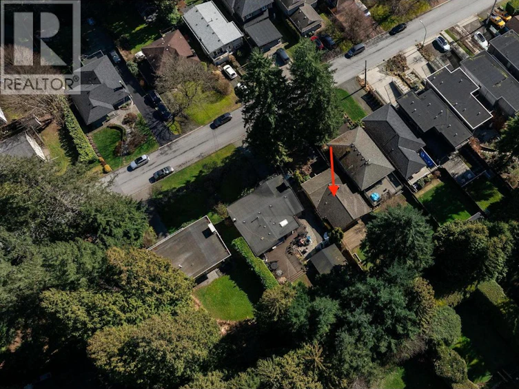 3015 Royal Avenue, North Vancouver, BC, V7K 1Y6 - 32