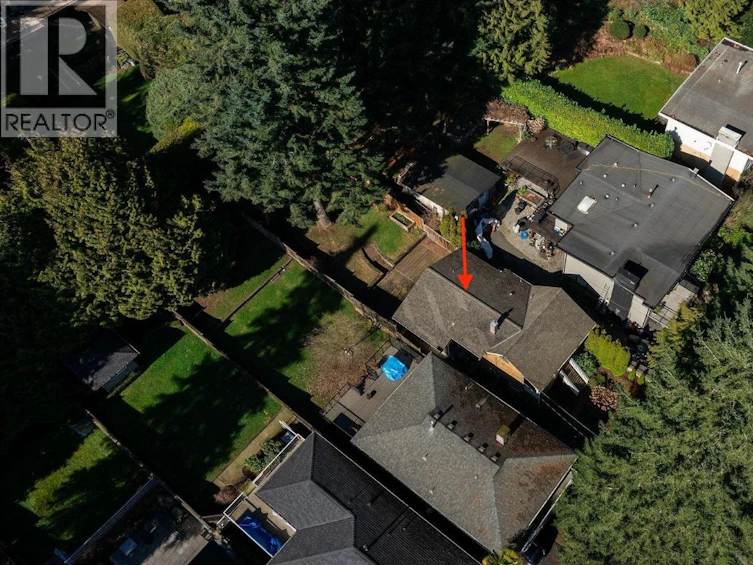 3015 Royal Avenue, North Vancouver, BC, V7K 1Y6 - 37