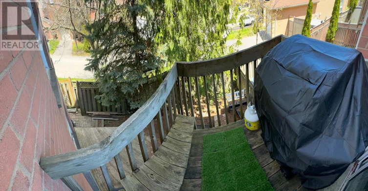 2 Ross Linton Drive, Aurora, ON, L4G 6T3 - 6