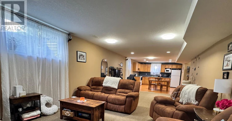2 Owen Street, Ingersoll, ON, N5C 4H3 - 8
