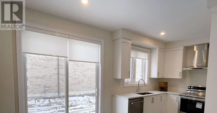 2 Schmeltzer Crescent, Richmond Hill, ON, L4E 1K8 - 10