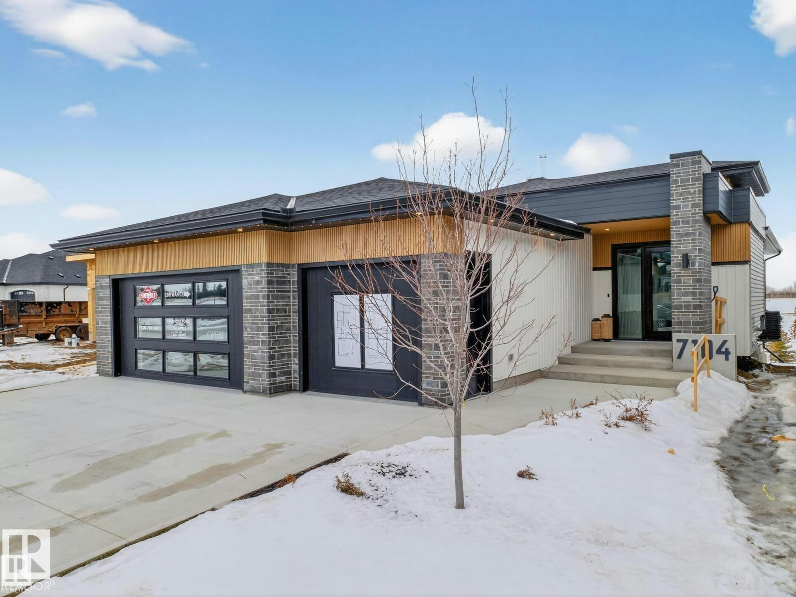 7104 54 Avenue, Beaumont, AB, T4X 2Z9