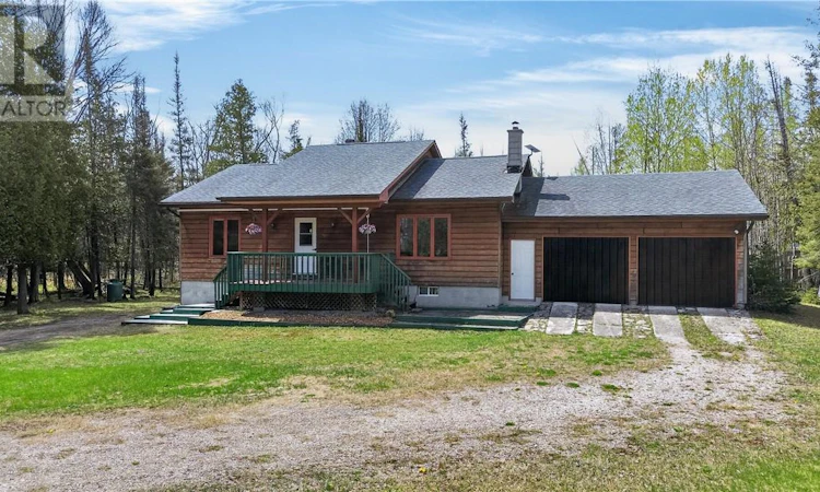 76 Lilly Crescent