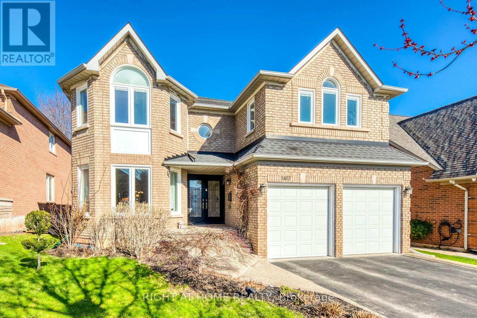 1403 Bayshire Drive, Oakville, ON, L6H 6E8