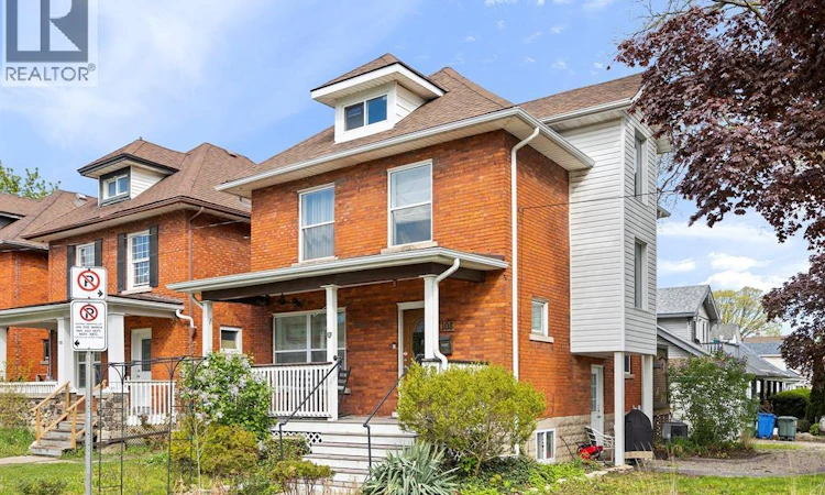 108 Montrose Street