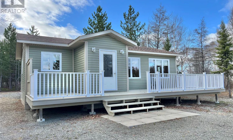 4 Joes Lake Road West