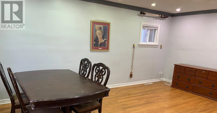 MAIN-1 Maxim Crescent, Toronto, ON, M1P 1Y1
