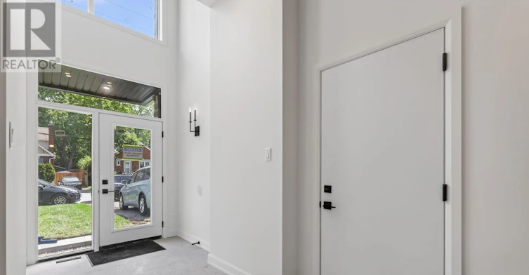 A-608 Tweedsmuir Avenue, Ottawa, ON, K1Z 5P3 - 3