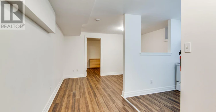 L-116 Gillard Avenue, Toronto, ON, M4J 4N6 - 4