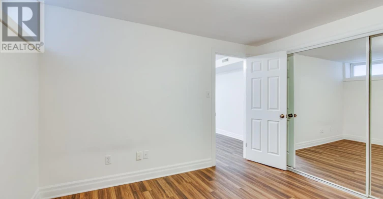 L-116 Gillard Avenue, Toronto, ON, M4J 4N6 - 16