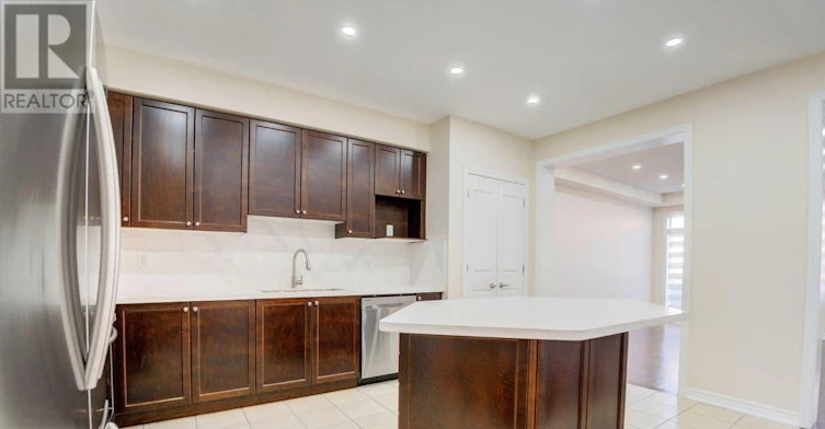 33 Antibes Drive, Brampton, ON, L6X 0R8 - 10