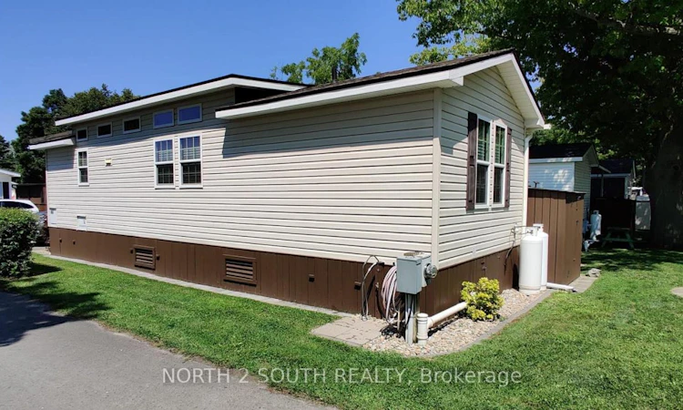 65 Hickory Lane