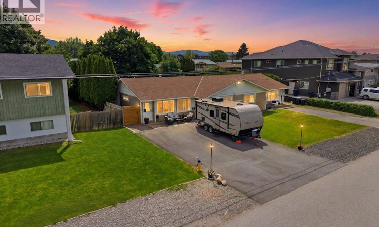 477 Hardie Road