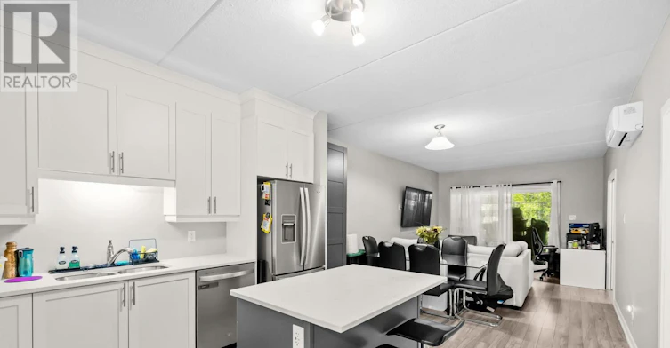 405-99 St Moritz Trail, Russell, ON, K0A 1W0 - 5