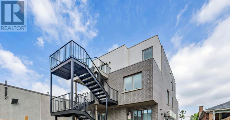 2-909 Castlefield Avenue, Toronto, ON, M6B 1C9 - 27