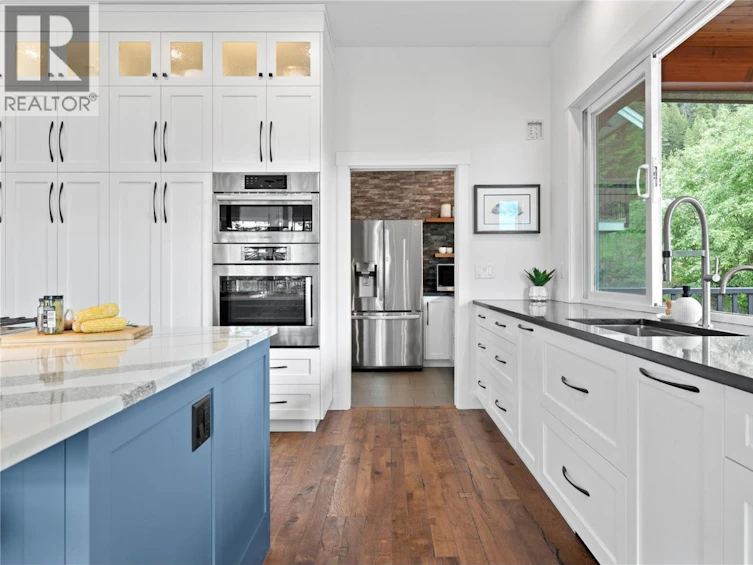 3401 Roncastle Road, Blind Bay, BC, V0E 1H1 - 16