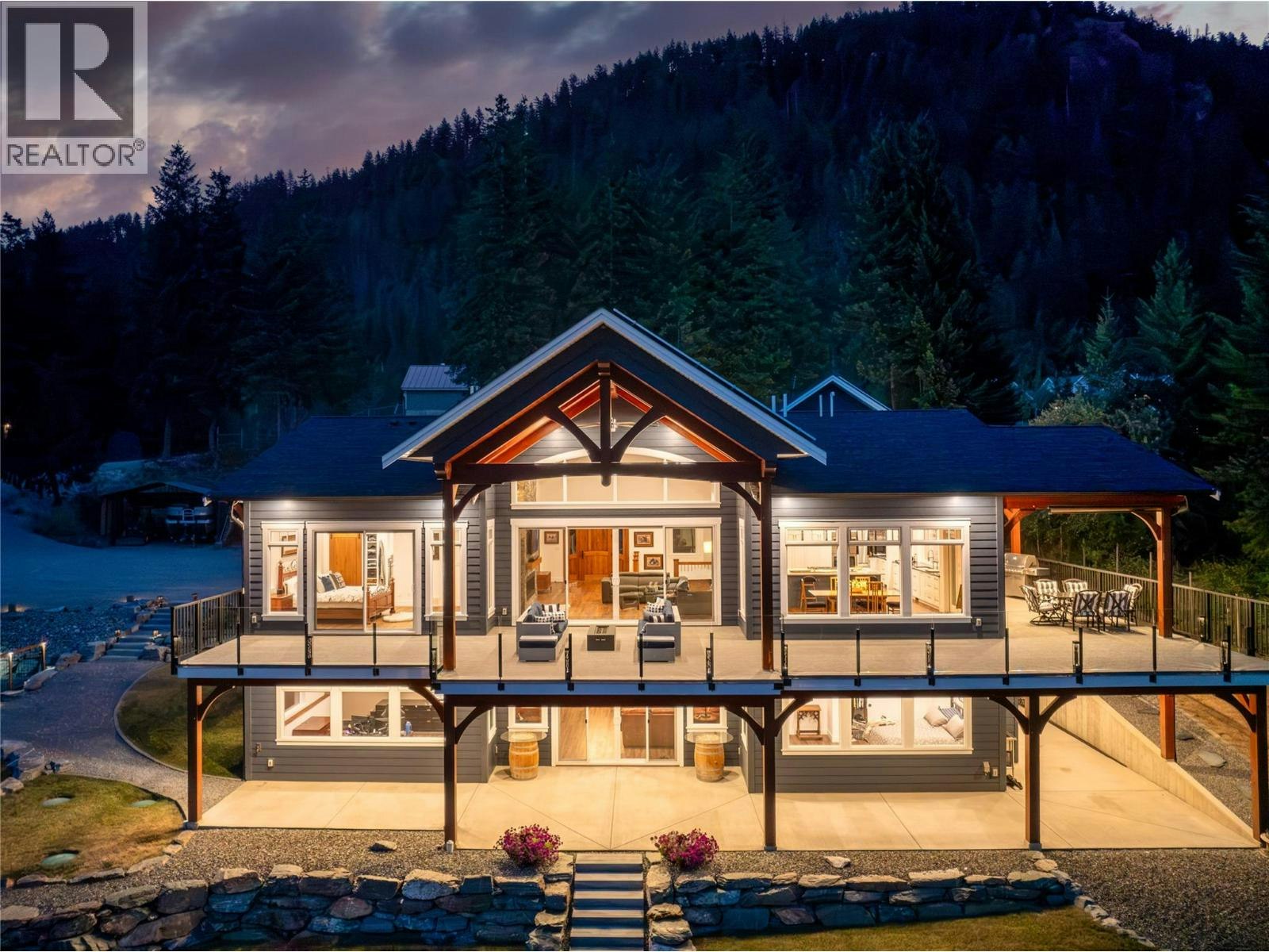 3401 Roncastle Road, Blind Bay, BC, V0E 1H1 - 5