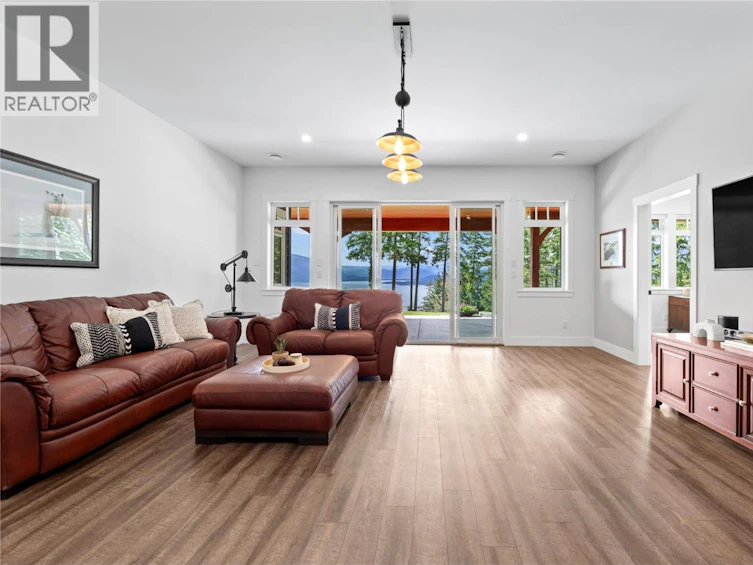 3401 Roncastle Road, Blind Bay, BC, V0E 1H1 - 44