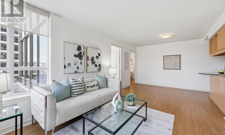 808-4090 Living Arts Drive