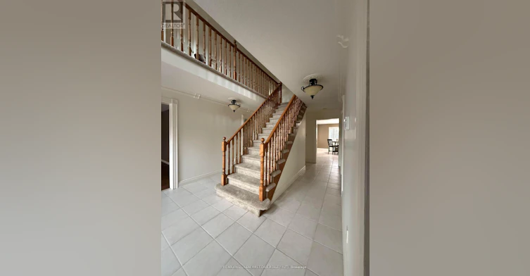 492 Palmtree Crescent, Oshawa, ON, L1K 2H3 - 2