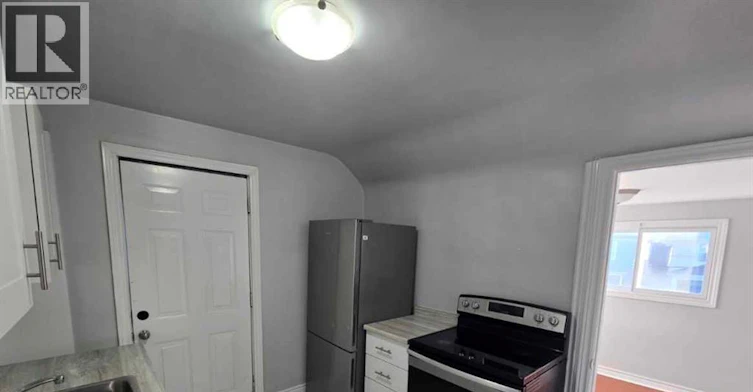 1106 UPPER-1108 Elm Avenue, Windsor, ON, N9A 5H7 - 2