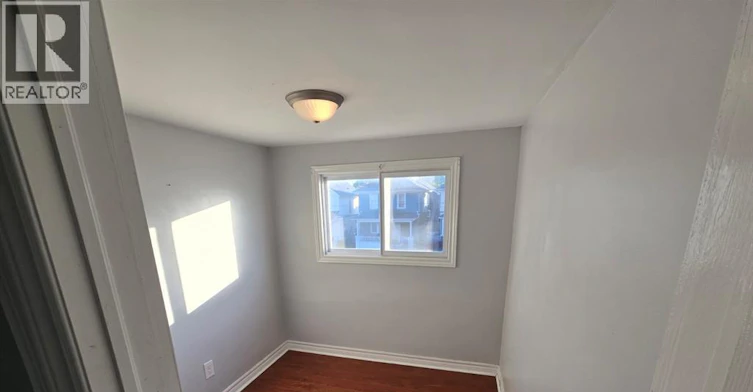 1106 UPPER-1108 Elm Avenue, Windsor, ON, N9A 5H7 - 3