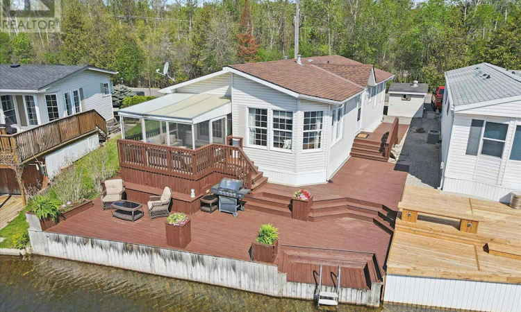 18 Jasper Heights Private