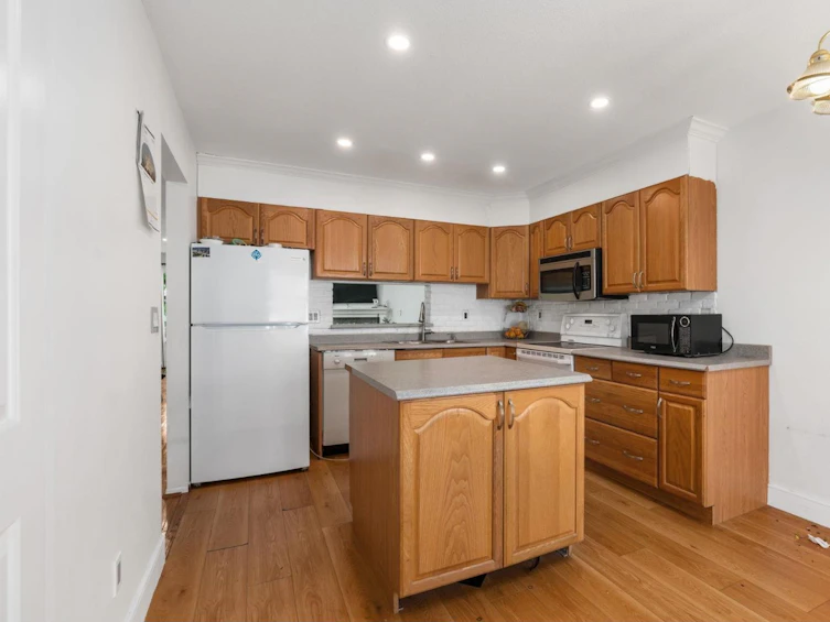 3-13981 70 Avenue, Surrey, BC, V3W 0J8 - 8