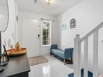 3-13981 70 Avenue - 2