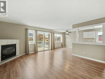 206-6201 Maple Drive - 4