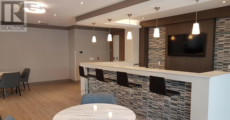 731-15 Water Walk Drive, Markham, ON, L6G 0G2 - 29