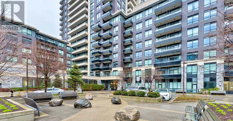 731-15 Water Walk Drive, Markham, ON, L6G 0G2 - 25