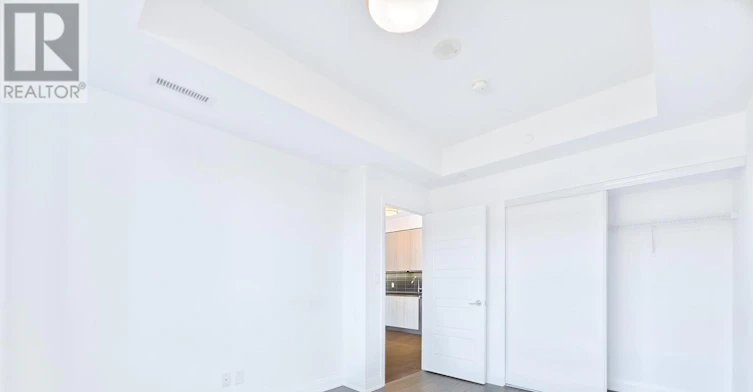 731-15 Water Walk Drive, Markham, ON, L6G 0G2 - 18