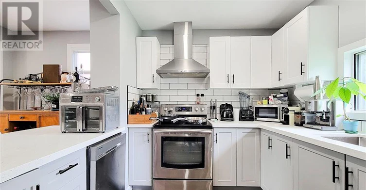 67 13th Street EAST, Hamilton, ON, L9A 3Z4 - 9