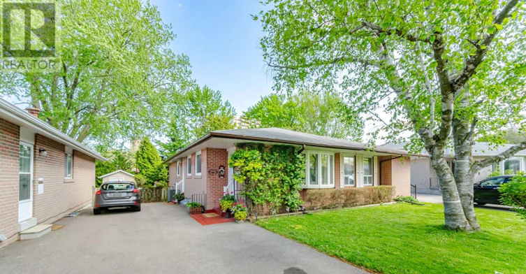 1926 Reiss Court, Mississauga, ON, L5J 3S3