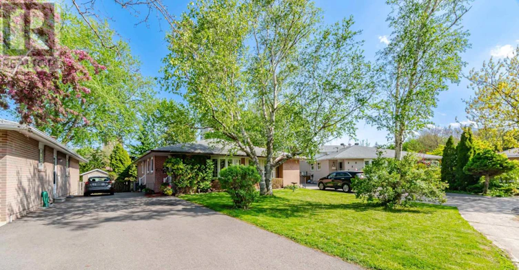 1926 Reiss Court, Mississauga, ON, L5J 3S3 - 2