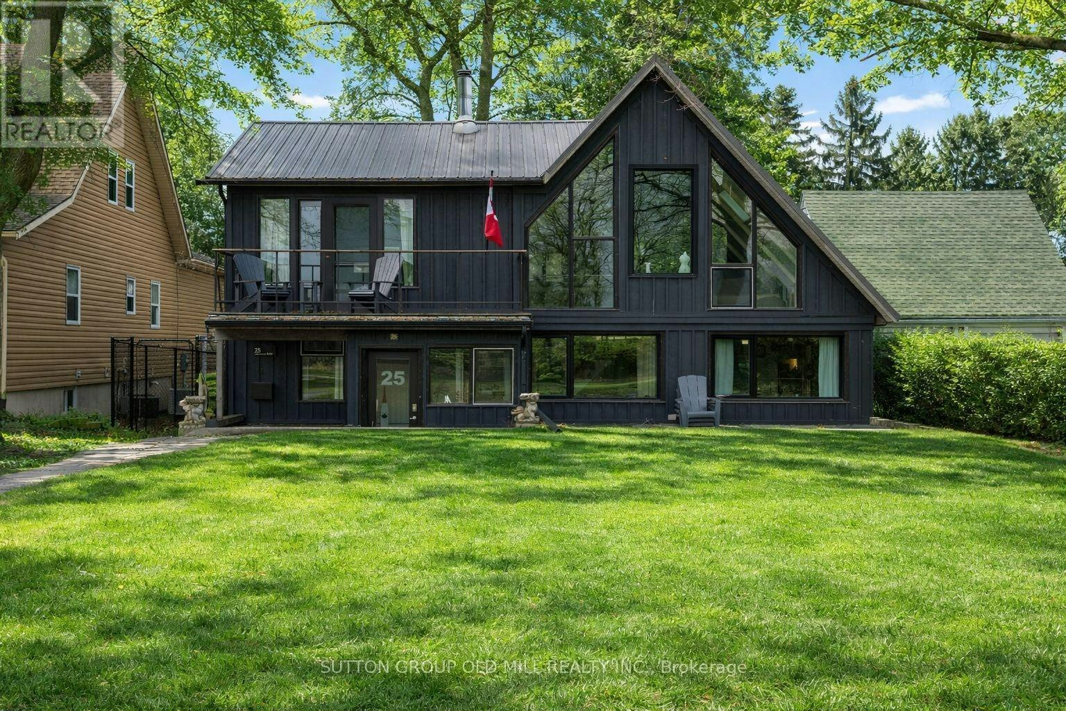 25 Lakeshore Road W, Port Colborne, ON, L3K 2S2