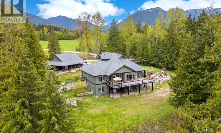 787 Crescent Bay Road