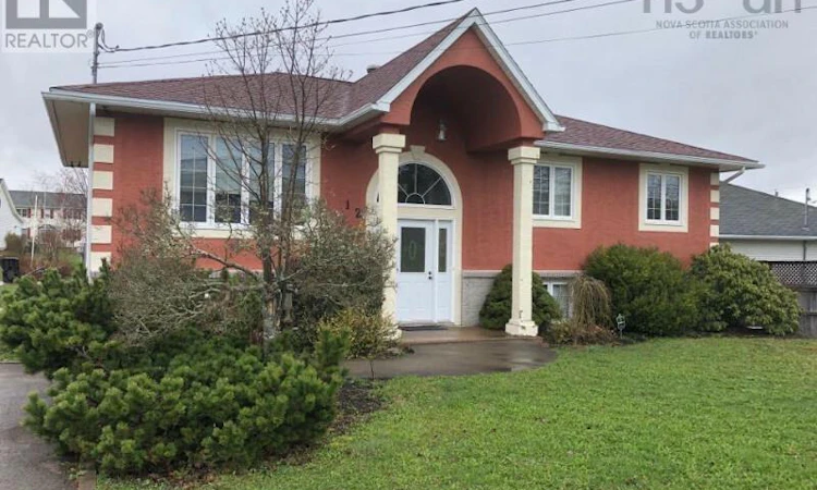 12 Gillis Way